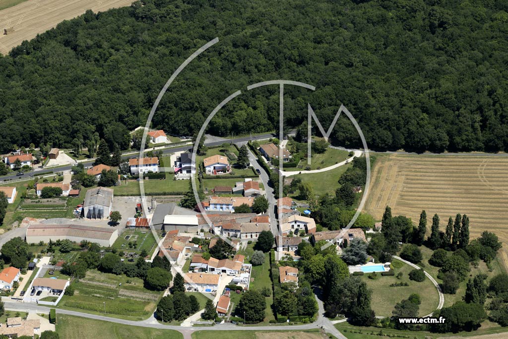 Photo arienne de Saint-Palais-sur-Mer (Champagnole)
