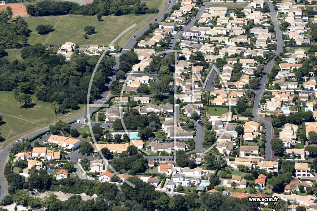Photo arienne de Saint-Palais-sur-Mer (Rue des Combattants d'Afrique du Nord)