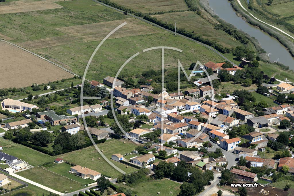 Photo arienne de Saujon (le Breuil)