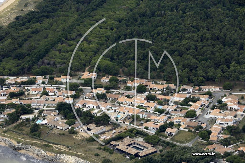 Photo arienne de Ars-en-R (Grignon)