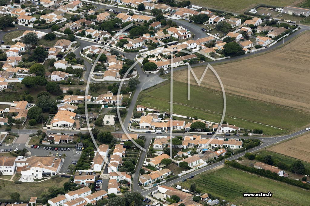 Photo arienne de Ars-en-R (Grignon)