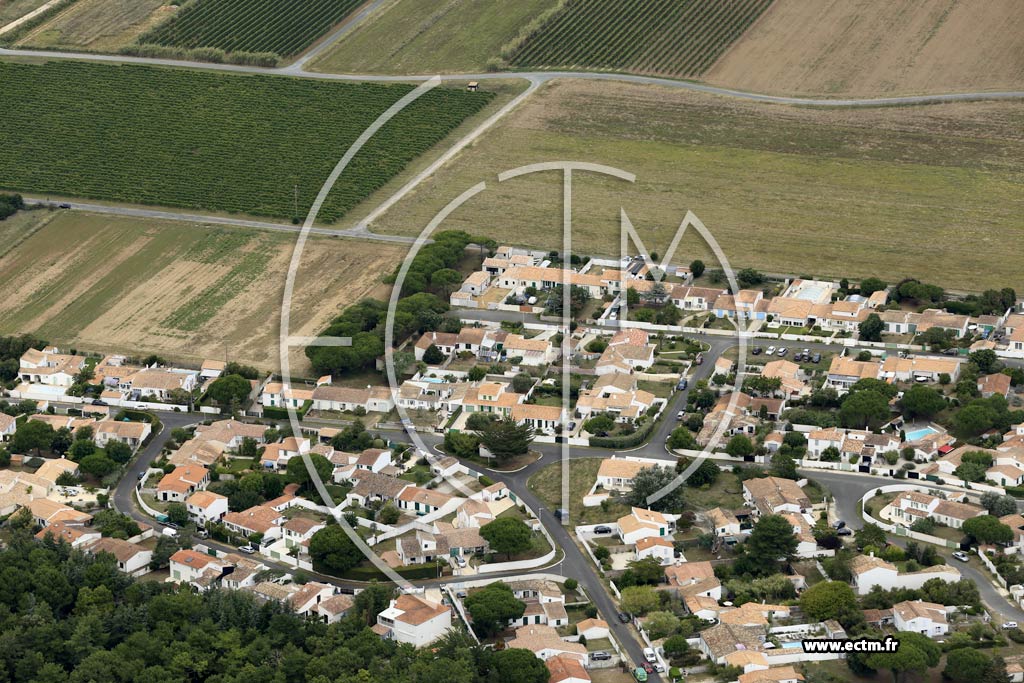 Photo arienne de Ars-en-R (Grignon)