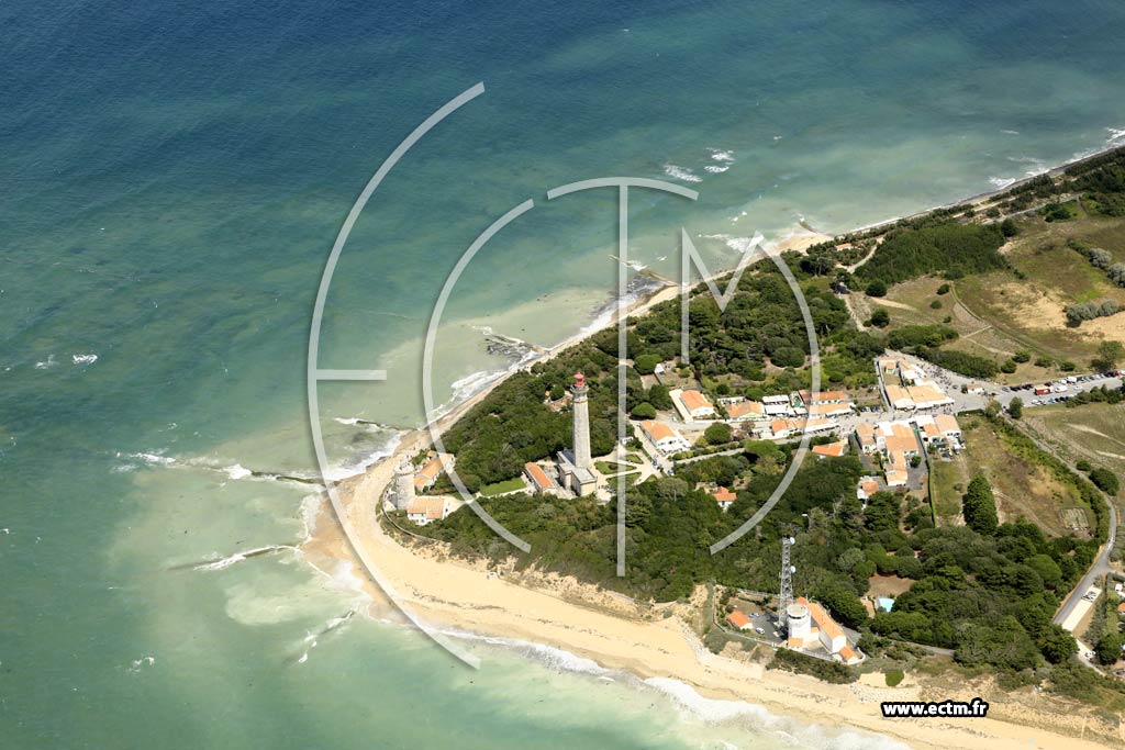 Photo arienne de Saint-Clment-des-Baleines (Pas du Groin)
