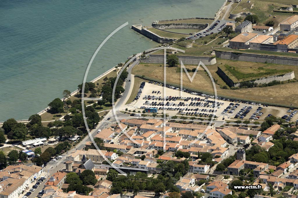 Photo arienne de Saint-Martin-de-R