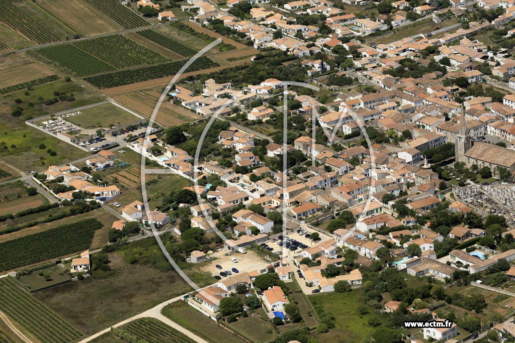 Photo arienne de Sainte-Marie-de-R (Centre)