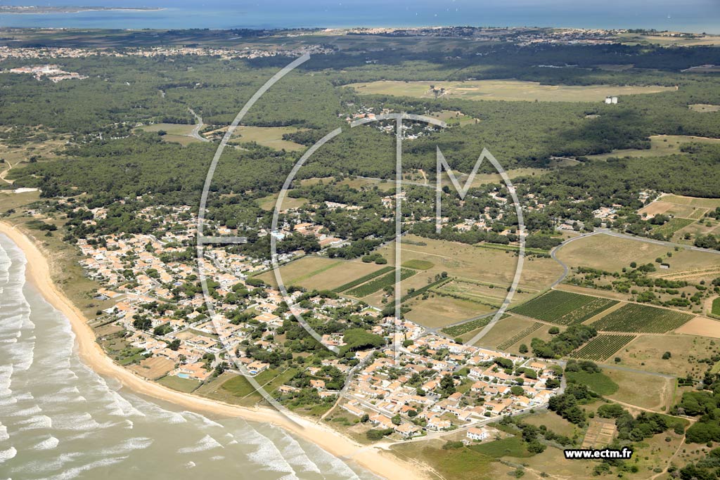 Photo arienne de Sainte-Marie-de-R (les Ensemberts)