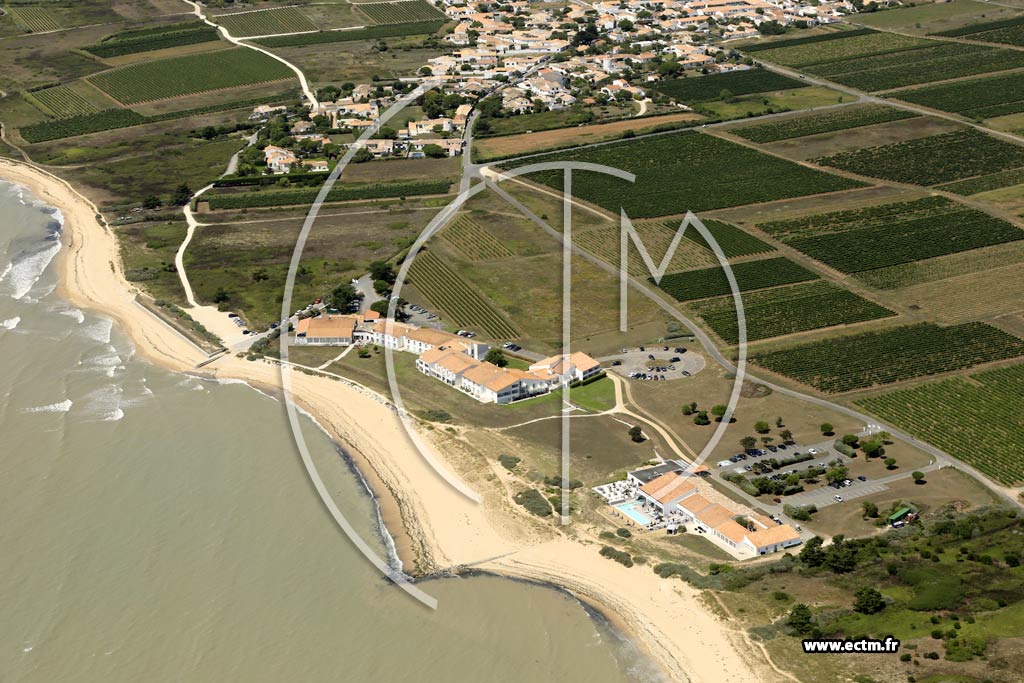 Photo arienne de Sainte-Marie-de-R (Plage de Port Notre-Dame)