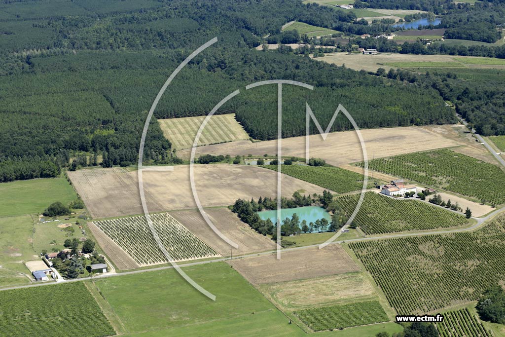 Photo arienne de Baignes-Sainte-Radegonde (l'Espi)