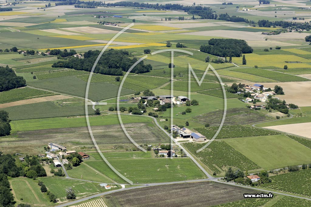 Photo arienne de Baignes-Sainte-Radegonde (le Vieux Chne - Chez Mriot)
