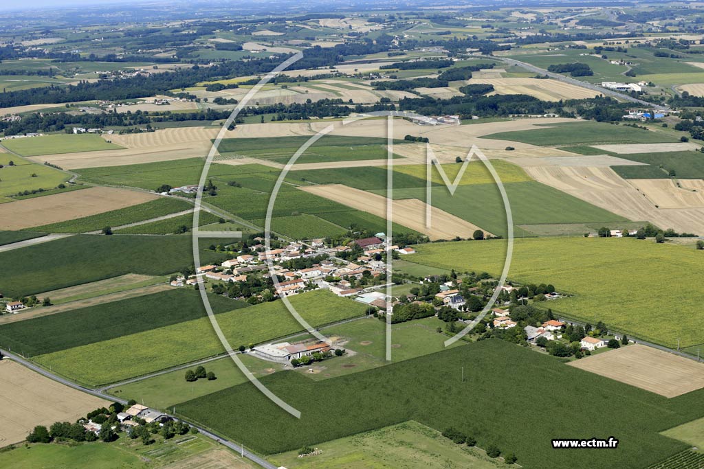 Photo arienne de Barbezieux-Saint-Hilaire (Chez Baron - Chez Landreau)