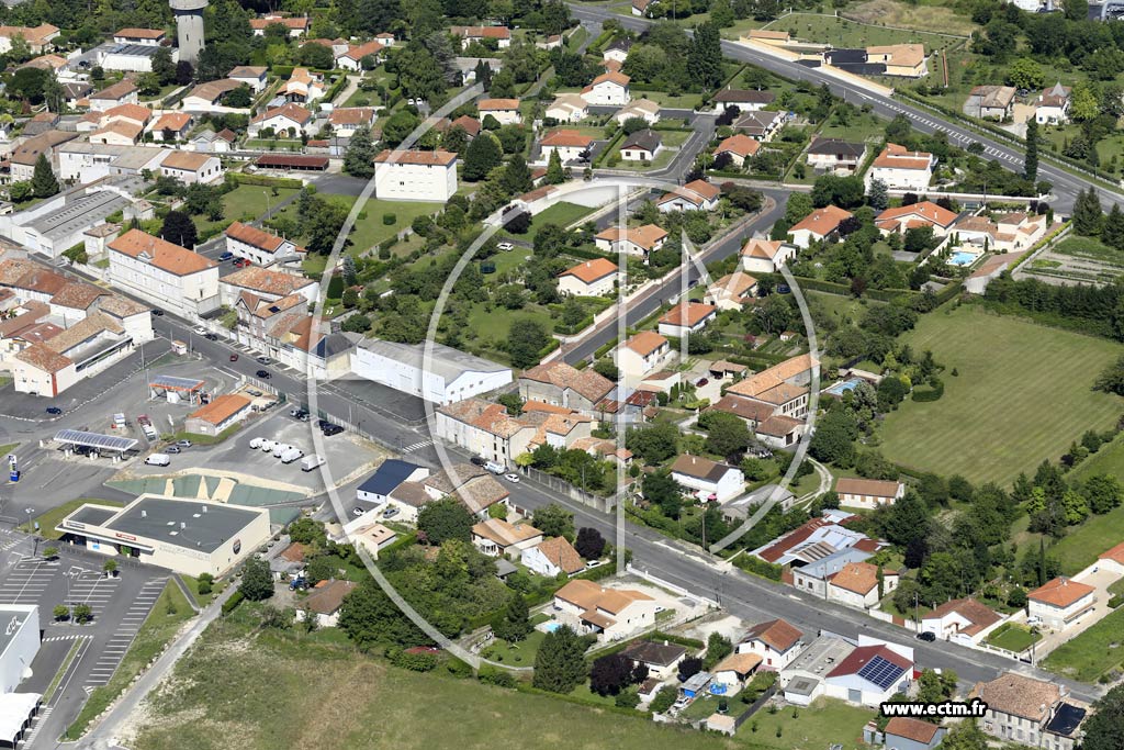 Photo arienne de Barbezieux-Saint-Hilaire (Sud)