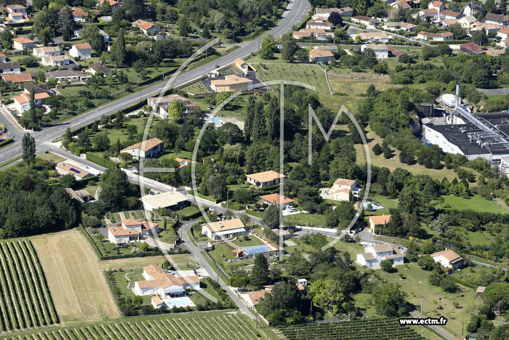 Photo arienne de Barbezieux-Saint-Hilaire (Sud)