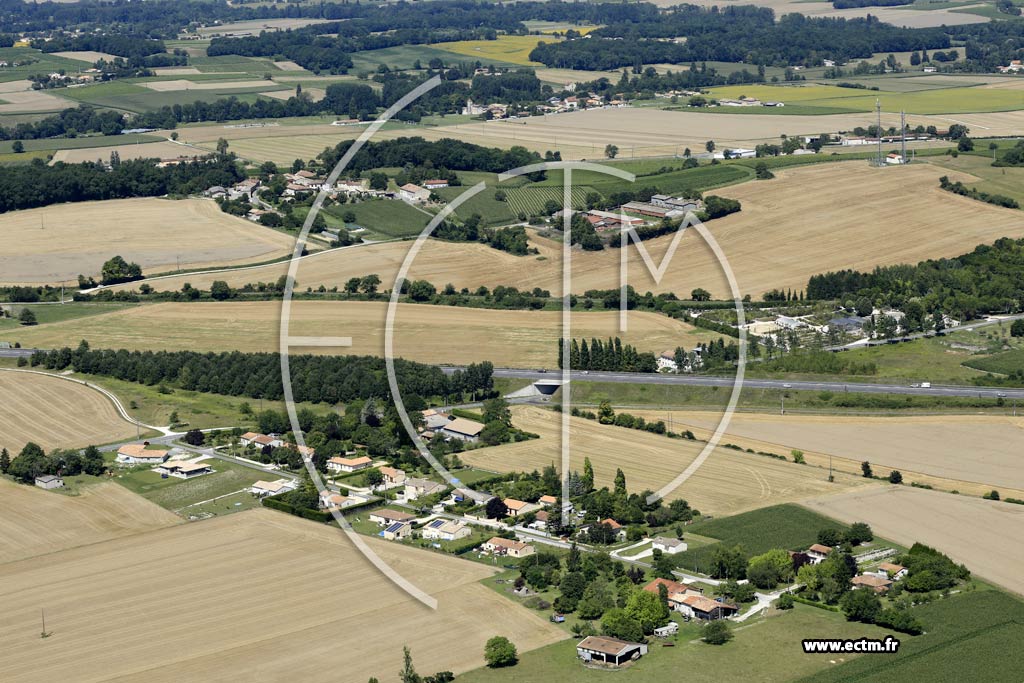 Photo arienne de Reignac (le Champs de la Ville)