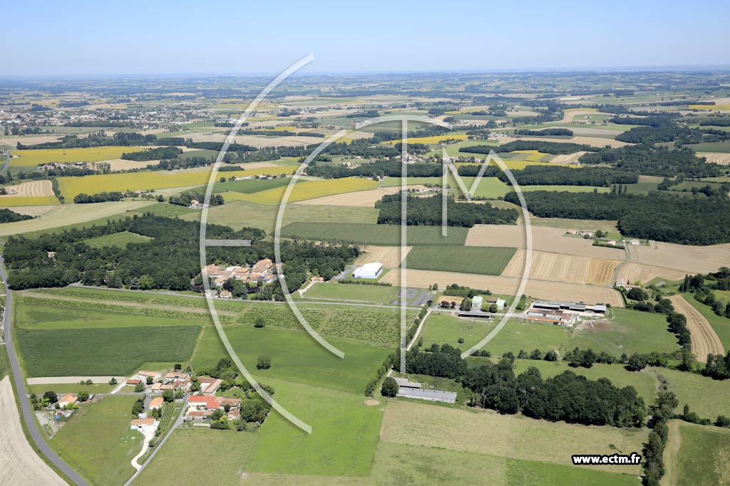Photo arienne de Salles-de-Barbezieux (Villechevrolles - Chez Fouquet)