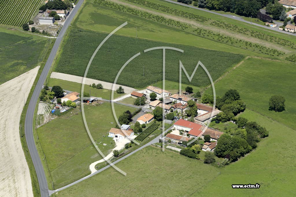 Photo arienne de Salles-de-Barbezieux (Villechevrolles)