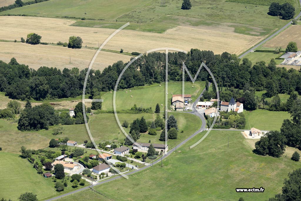 Photo arienne de Touvrac (Chez Gelot - le Bourg)