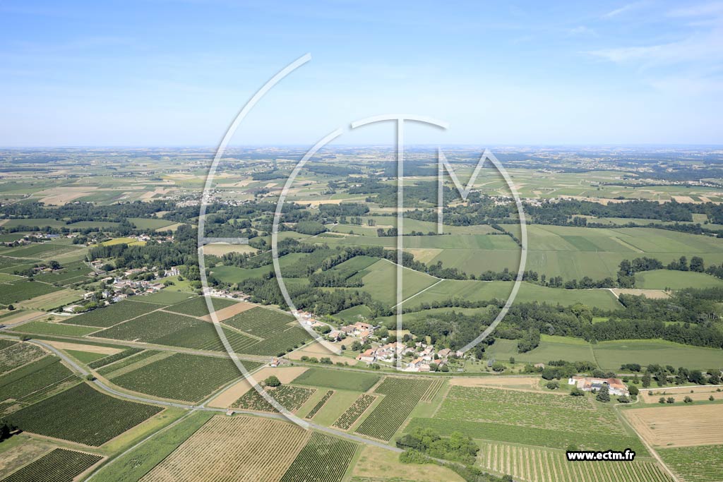 Photo arienne de Angeac-Charente