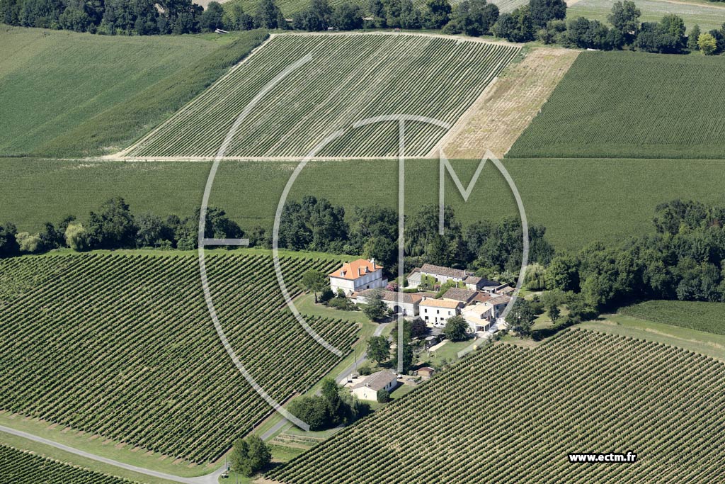 Photo arienne de Angeac-Charente