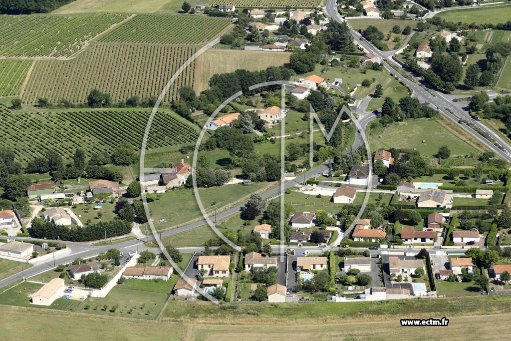 Photo arienne de Chteauneuf-sur-Charente (Bagatelle)