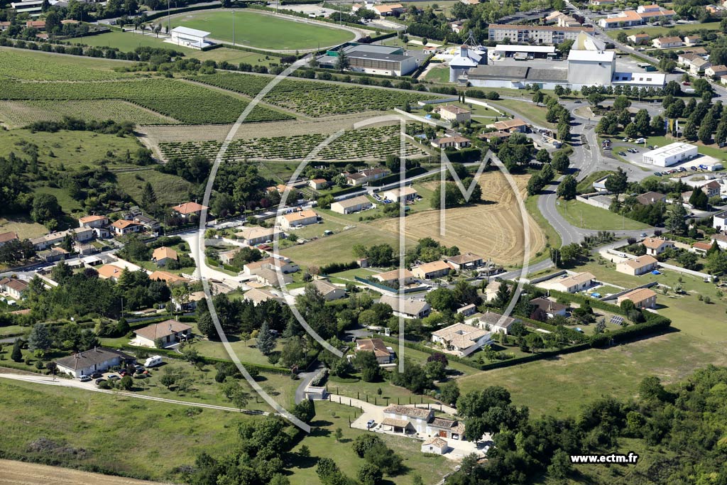 Photo arienne de Chteauneuf-sur-Charente (la Combe  Sassou)