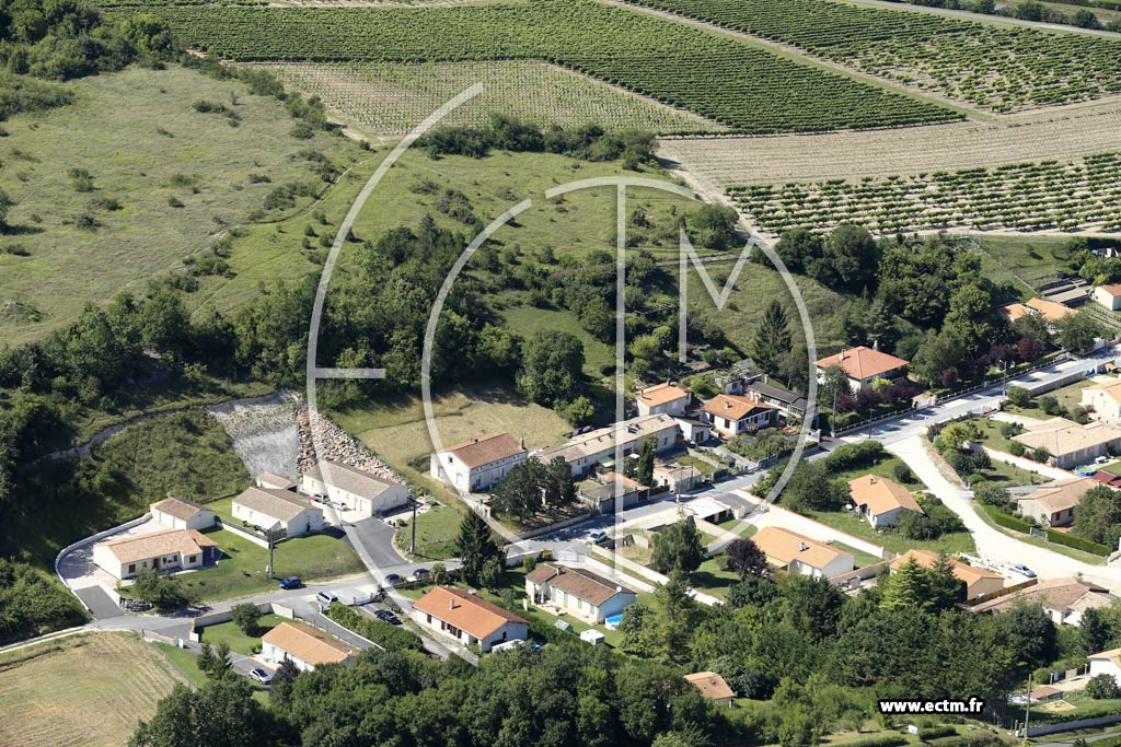 Photo arienne de Chteauneuf-sur-Charente (la Combe  Sassou)