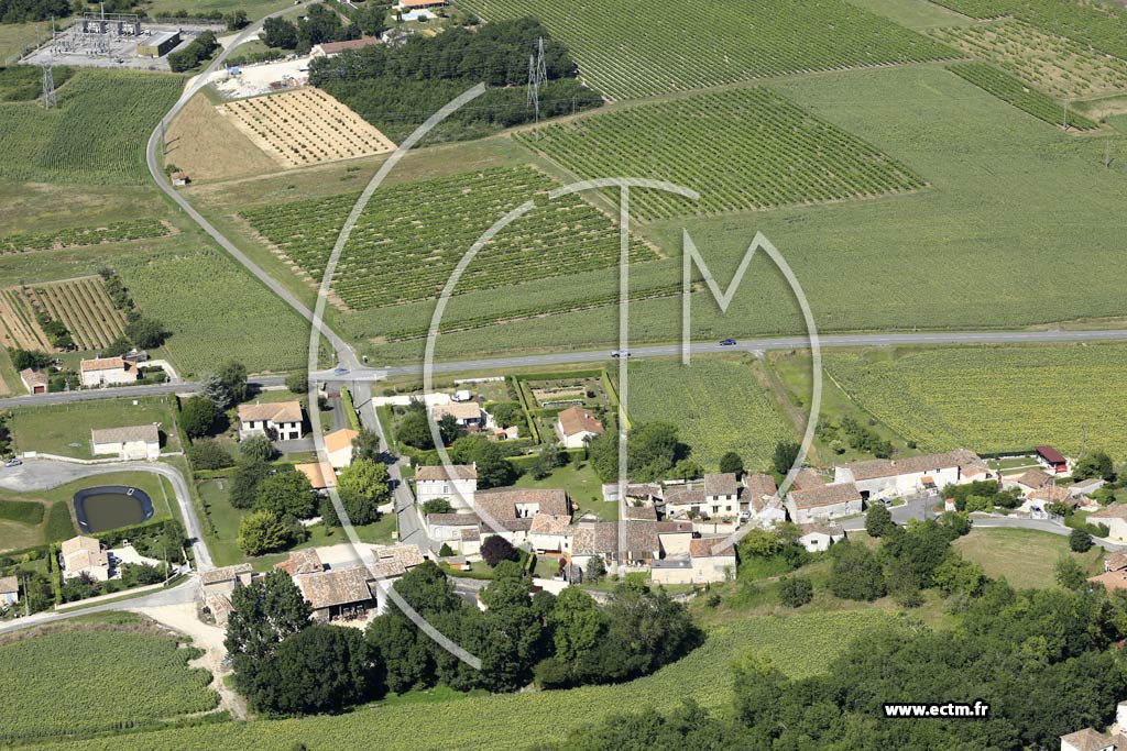 Photo arienne de Chteauneuf-sur-Charente (le Grand Bourgloux)