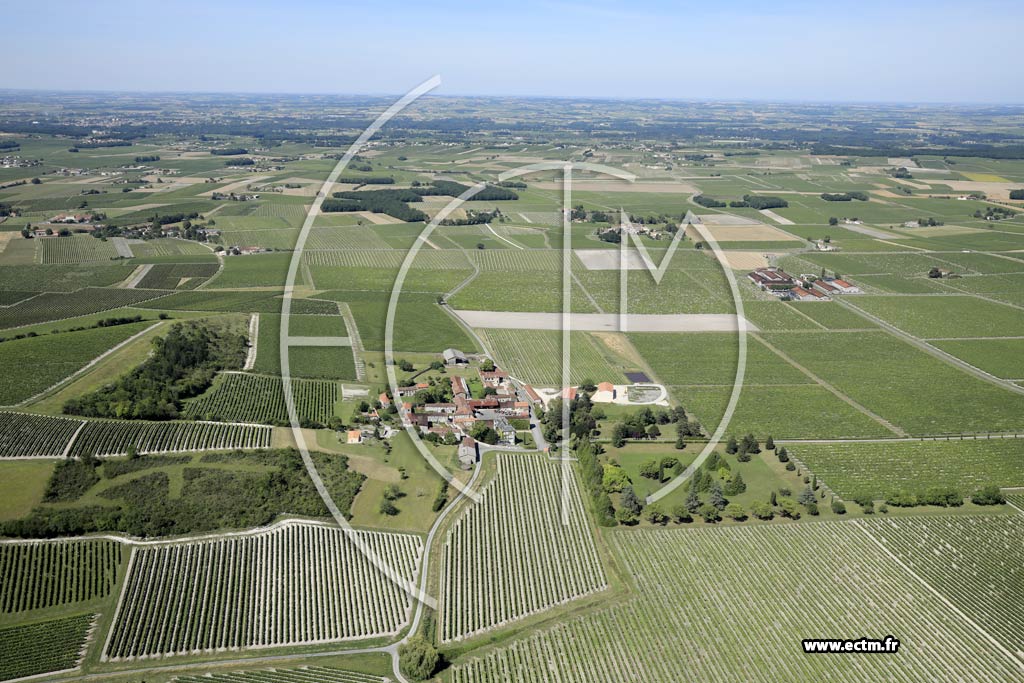 Photo arienne de Saint-Preuil (Sgville)