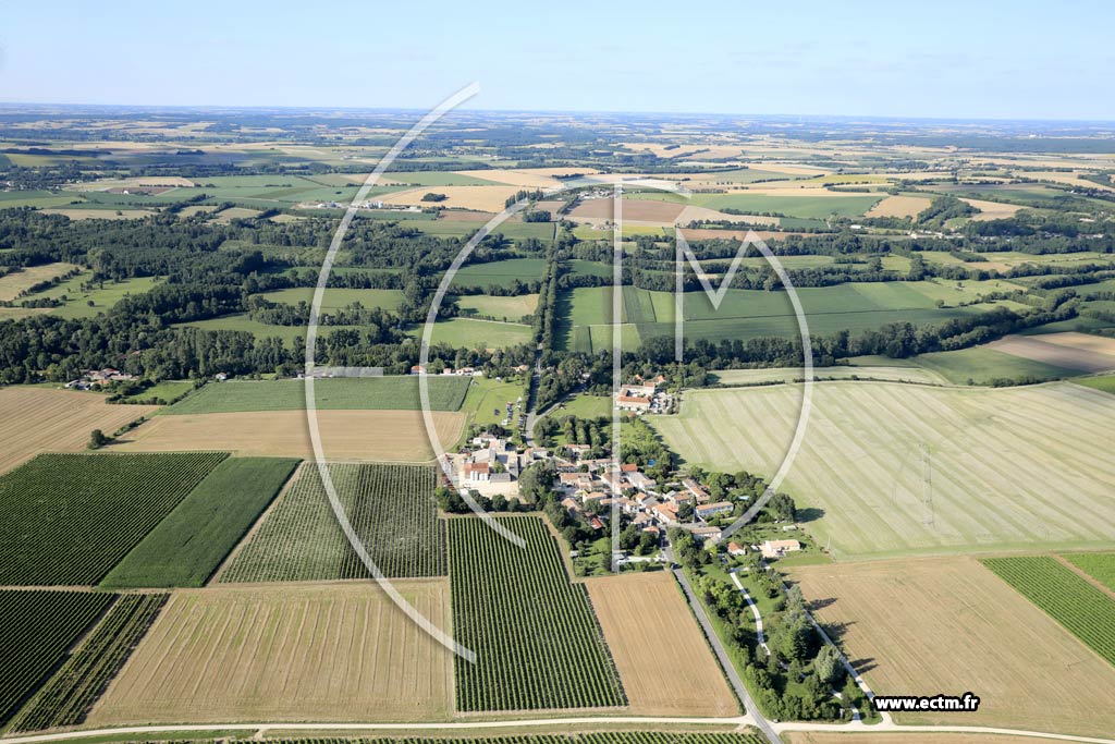 Photo arienne de Genac (la Touche)