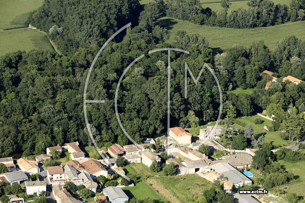 Photo arienne de Genac (le Pontour)