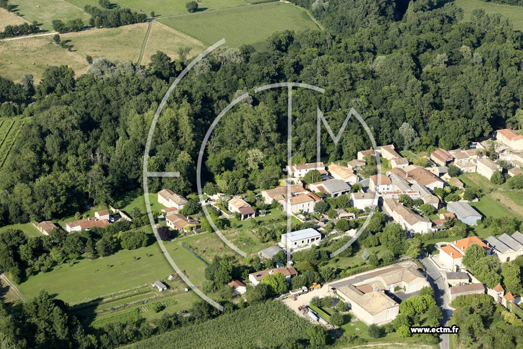 Photo arienne de Genac (le Pontour)