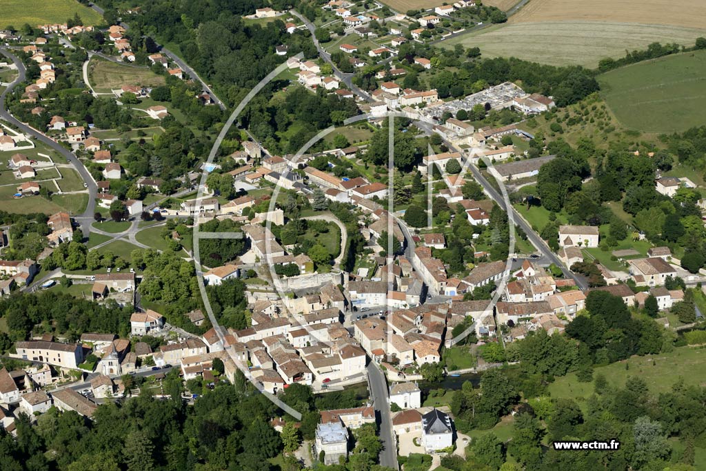 Photo arienne de Montignac-Charente