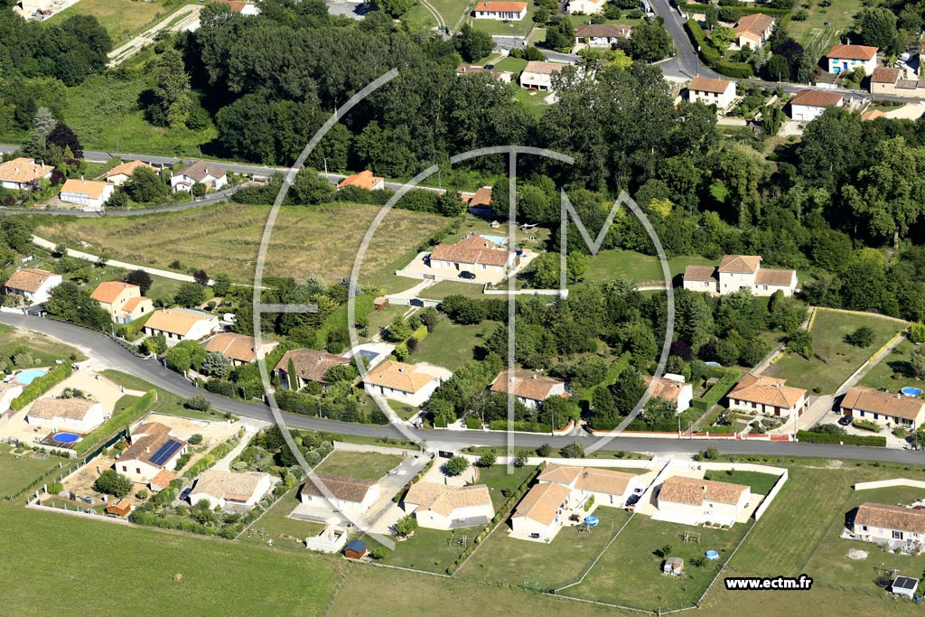Photo arienne de Montignac-Charente