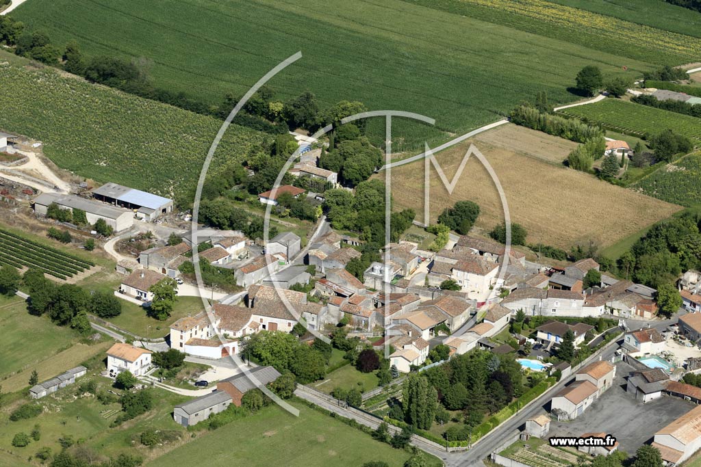 Photo arienne de Saint-Genis-d'Hiersac (Boursandreau)