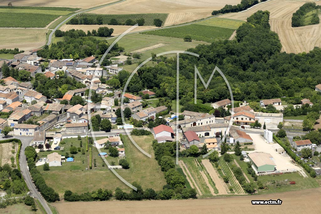 Photo arienne de Saint-Genis-d'Hiersac (Grosbot)