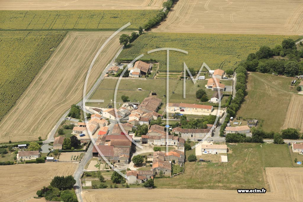 Photo arienne de Antezant-la-Chapelle (la Folatire)