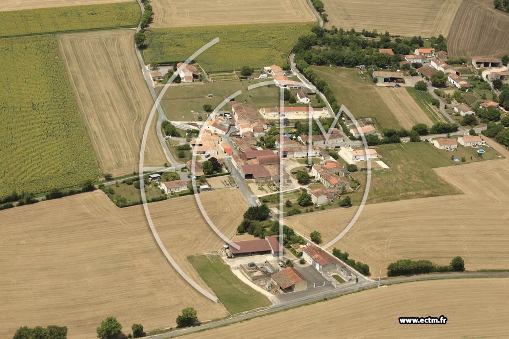 Photo arienne de Antezant-la-Chapelle (la Folatire)