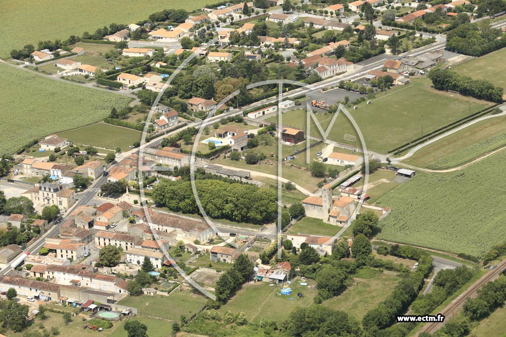 Photo arienne de Saint-Denis-du-Pin