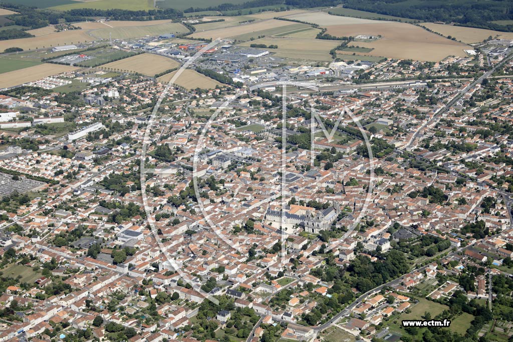 Photo arienne de Saint-Jean-d'Angly (Centre)