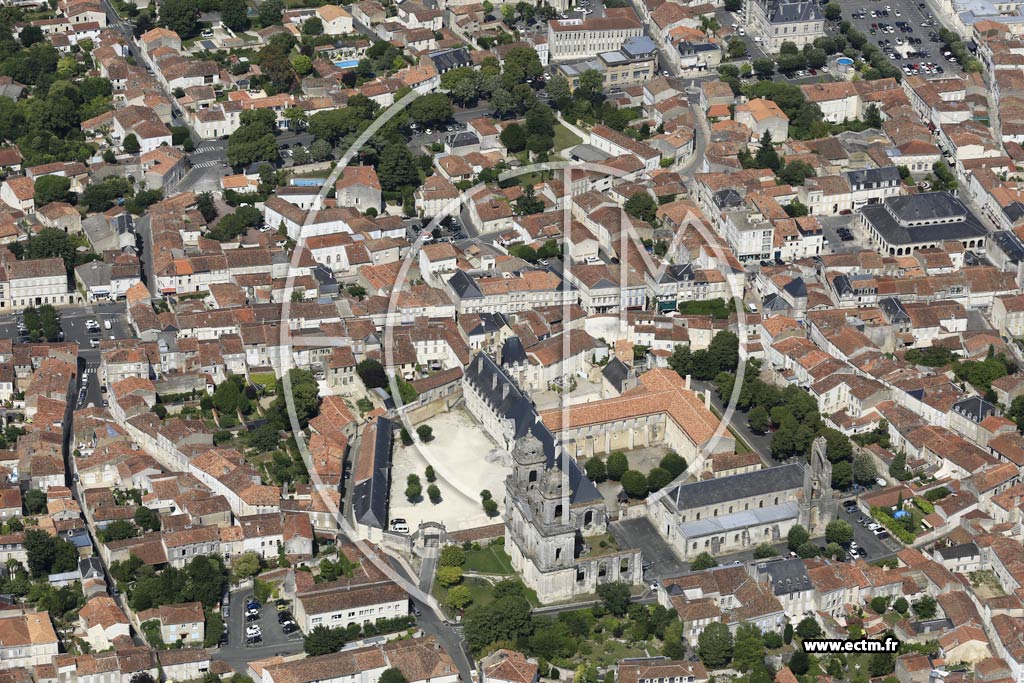Photo arienne de Saint-Jean-d'Angly (Centre)