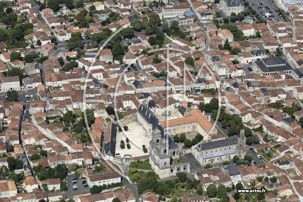 Photo arienne de Saint-Jean-d'Angly (Centre)