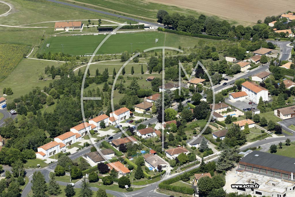 Photo arienne de Villebois-Lavalette