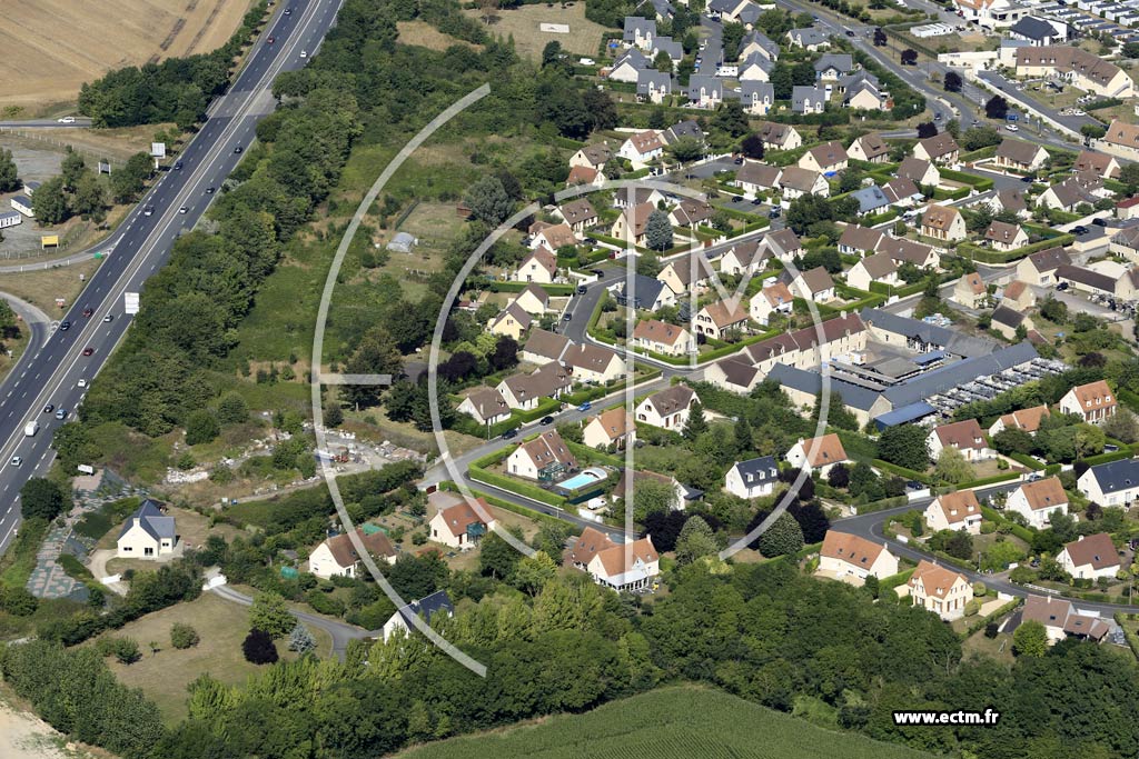 Photo arienne de Bnouville (le Port)