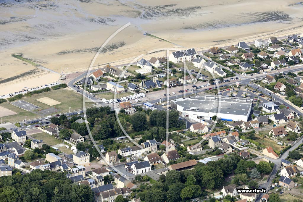 Photo arienne de Bernires-sur-Mer
