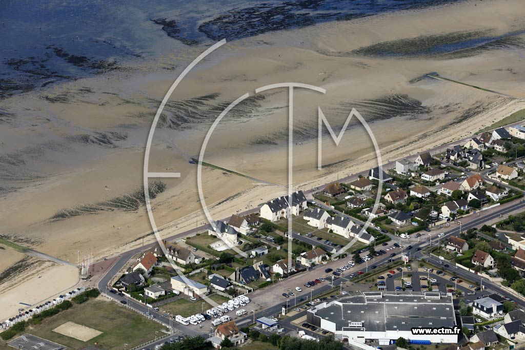 Photo arienne de Bernires-sur-Mer