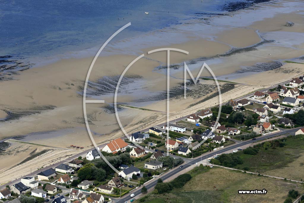 Photo arienne de Bernires-sur-Mer