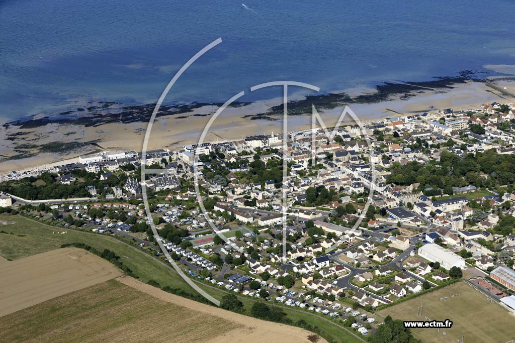 Photo arienne de Luc-sur-Mer (le Petit Enfer)
