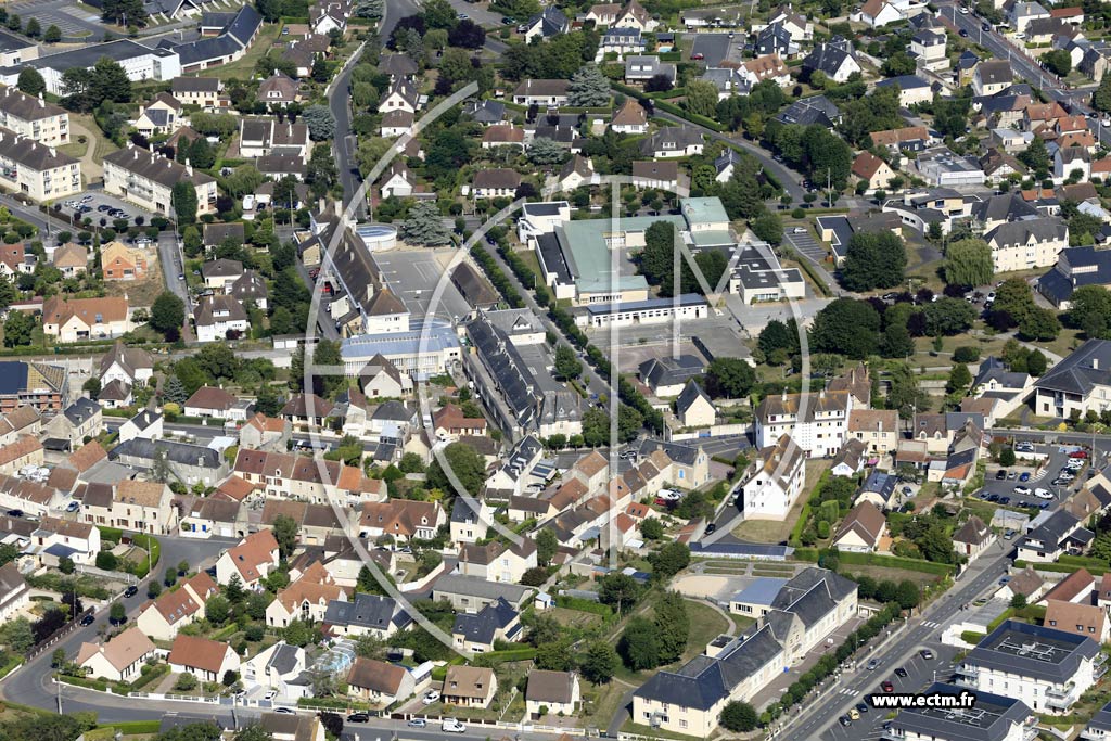 Photo arienne de Ouistreham (Reine-Mathilde - Bourg)