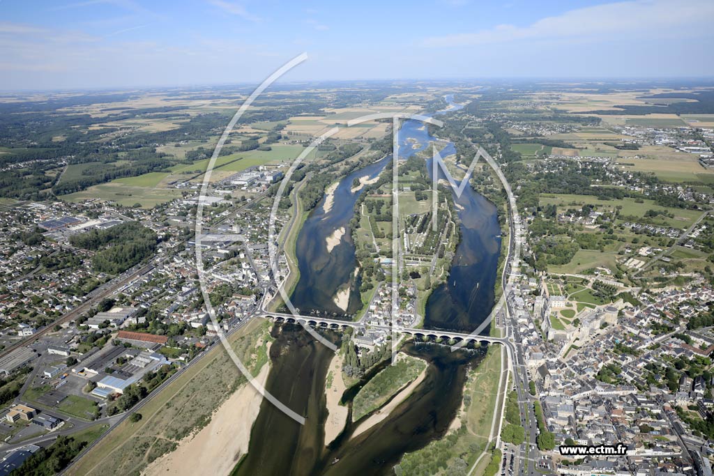 Photo arienne de Amboise (l'Entrepont)