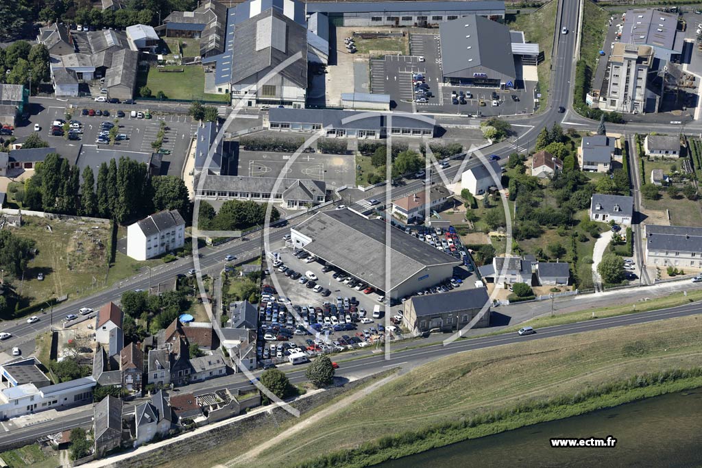 Photo arienne de Amboise (le Bout des Ponts)