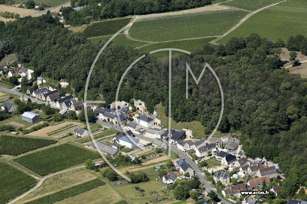 Photo arienne de Chanay (la Valle du Vau)